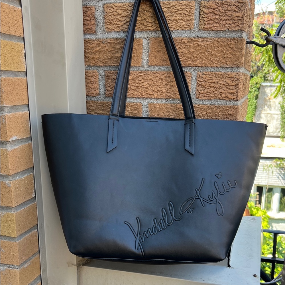 Kendall & Kylie Signature Black Tote